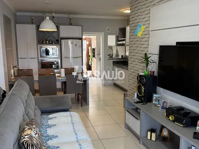 Apartamento com 80m², à venda, no bairro Meia Praia em Navegantes