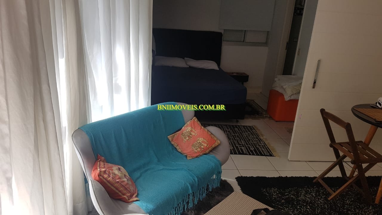 Apartamento à venda com 1 quarto, 50m² - Foto 3