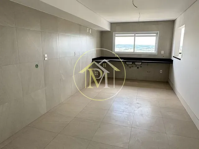 Apartamento com 341m² 4 quartos e 6 banheiros, à venda, no bairro Parque Campolim em Sorocaba