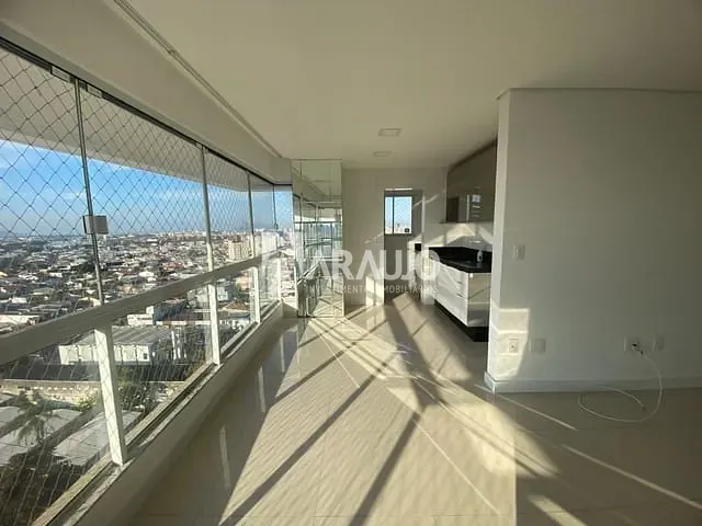 Apartamento com 133m² 3 quartos e 2 banheiros, à venda, no bairro São João em Itajaí