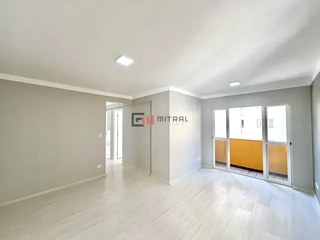 Apartamento com 128m² 3 quartos e 2 banheiros, à venda, no bairro Centro em Londrina