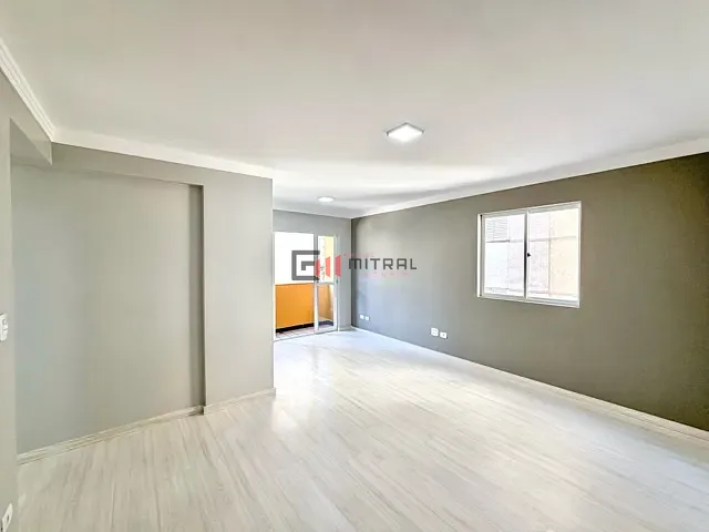 Apartamento com 128m² 3 quartos e 2 banheiros, à venda, no bairro Centro em Londrina