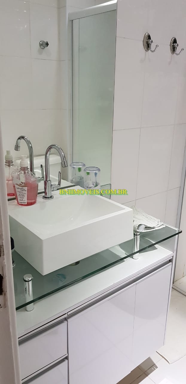 Apartamento à venda com 2 quartos, 65m² - Foto 11