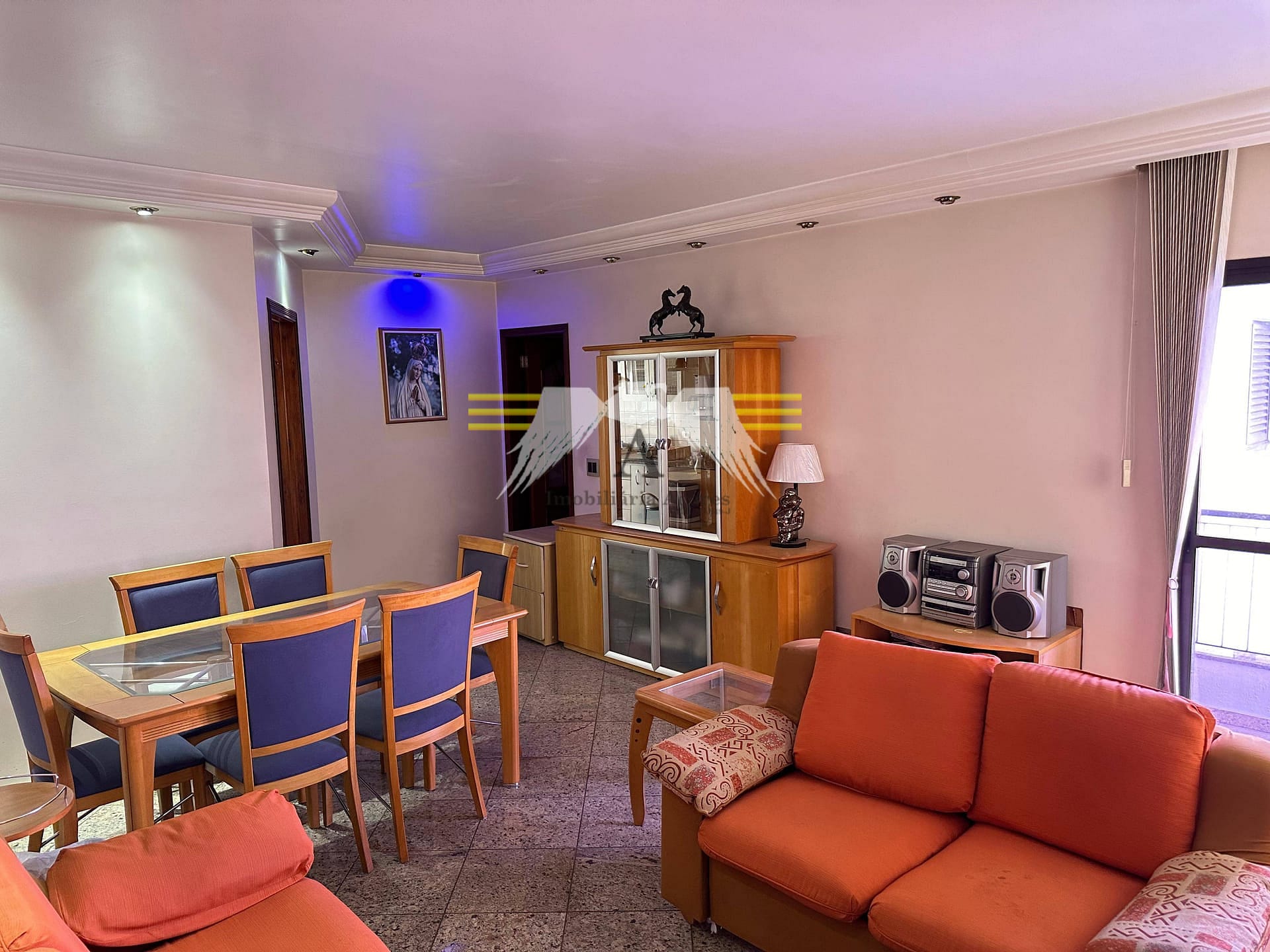 Apartamento à venda com 3 quartos, 124m² - Foto 2