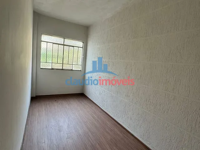 Apartamento 2 quartos e 2 banheiros, à venda, no bairro Ano Bom em Barra Mansa