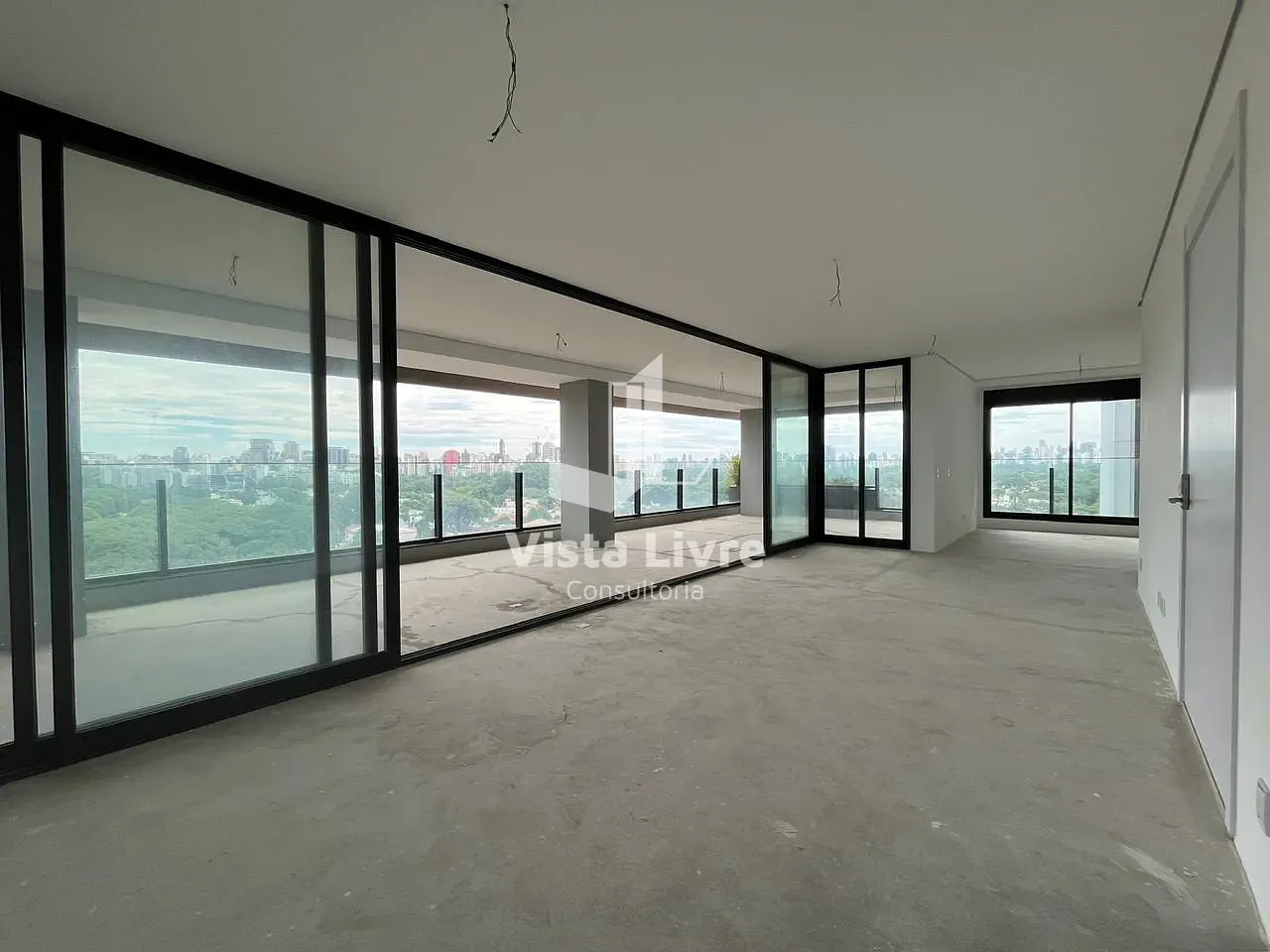 Apartamento, 3 quartos, 301 m² - Foto 1