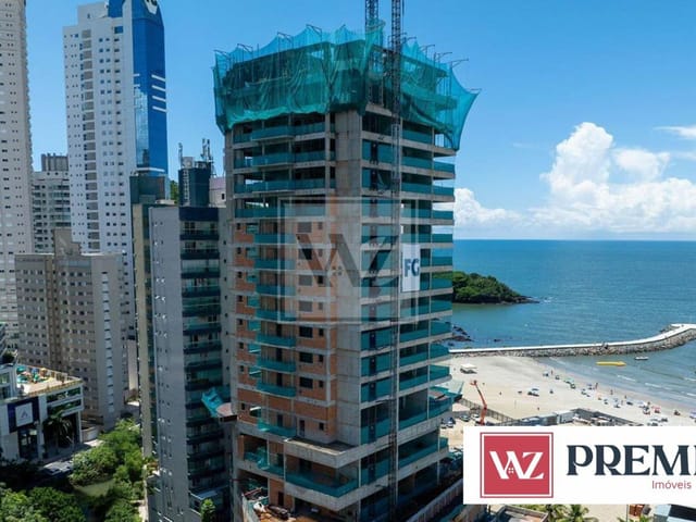 Apartamento 4 quartos e 5 banheiros, à venda, no bairro Centro em Balneário Camboriú