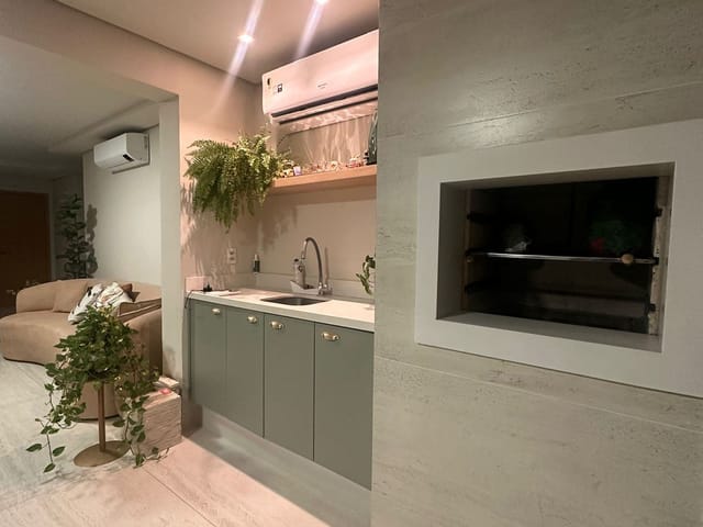 Apartamento com 138m² 3 quartos e 3 banheiros, para alugar, no bairro Ribeirão do Lipa em Cuiabá