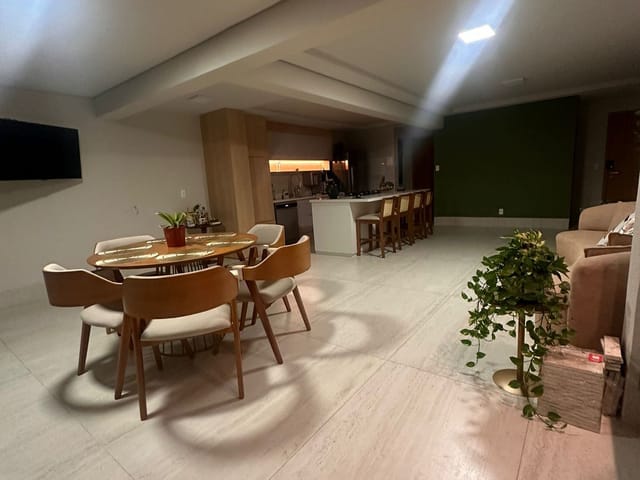 Apartamento com 138m² 3 quartos e 3 banheiros, para alugar, no bairro Ribeirão do Lipa em Cuiabá