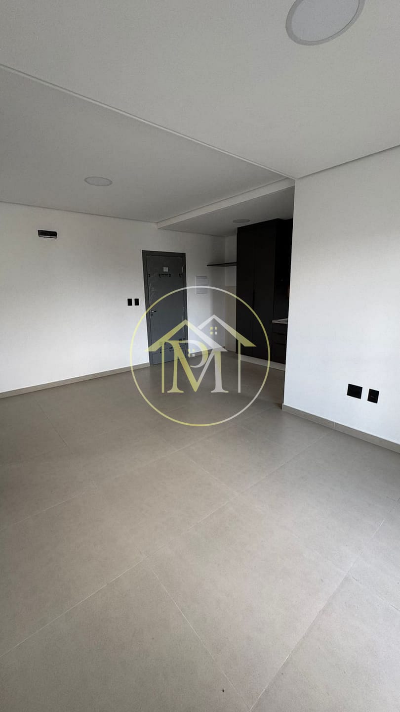 Apartamento para alugar com 3 quartos, 82m² - Foto 12