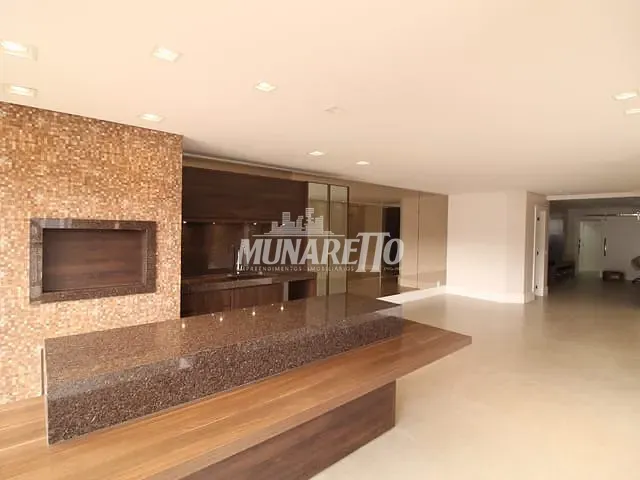 Apartamento com 279m² 3 quartos e 2 banheiros, à venda, no bairro Centro em Concórdia