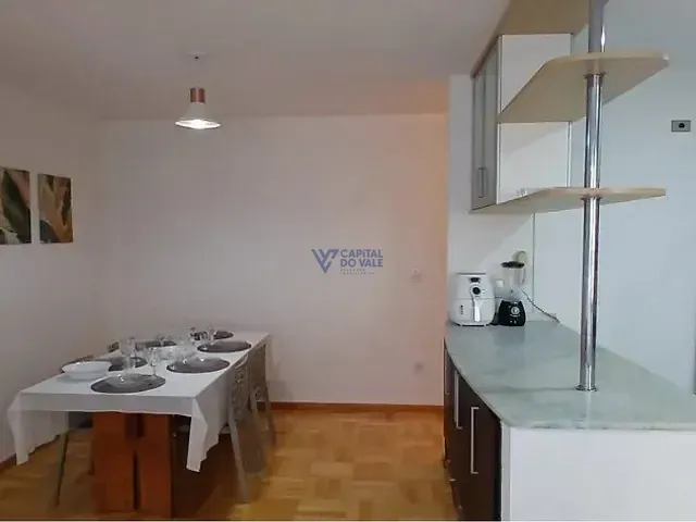 Apartamento 3 quartos e 2 banheiros, à venda, no bairro Monte Castelo em São José dos Campos