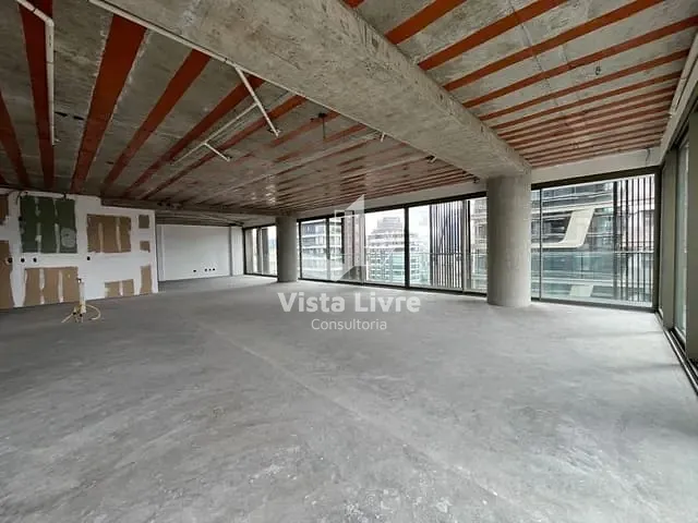 Apartamento com 403m² 3 quartos e 3 banheiros, à venda, no bairro Itaim Bibi em São Paulo