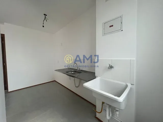 Apartamento 2 quartos e 1 banheiro, à venda, no bairro Chácaras Dona Gê em Goiânia