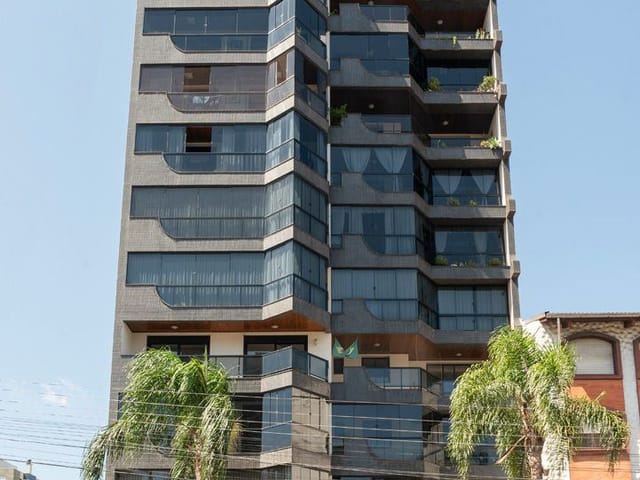 Apartamento 4 quartos e 4 banheiros, à venda, no bairro Panazzolo em Caxias do Sul