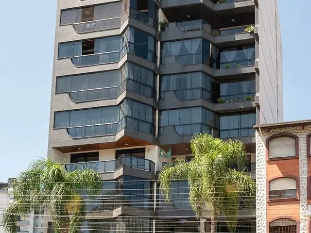Apartamento 4 quartos e 4 banheiros, à venda, no bairro Panazzolo em Caxias do Sul