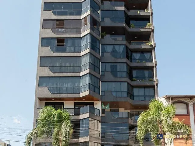 Apartamento 4 quartos e 4 banheiros, à venda, no bairro Panazzolo em Caxias do Sul