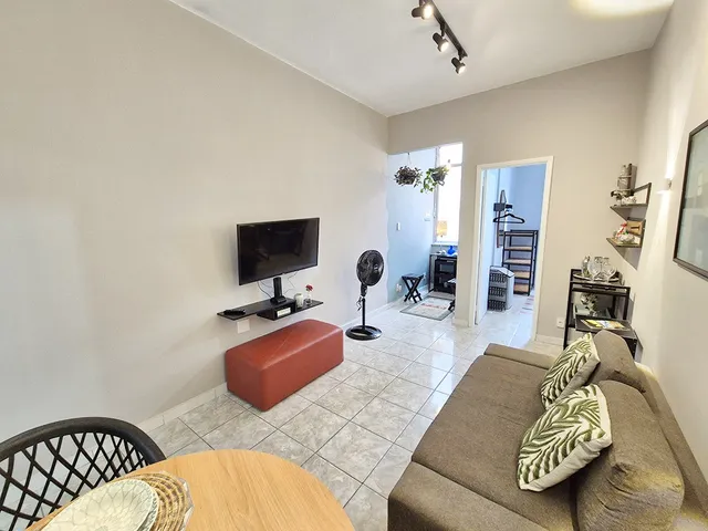 Foto do Apartamento - Rua RIACHUELO! 01 QUARTO, PORTARIA 24h, próximo ao ARCOS da LAPA | EASY NEGOCIOS IMOBILIARIOS LTDA