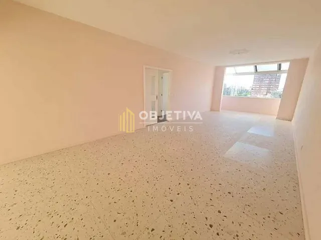 Apartamento com 160m² 2 quartos e 3 banheiros, à venda, no bairro Centro Histórico em Porto Alegre