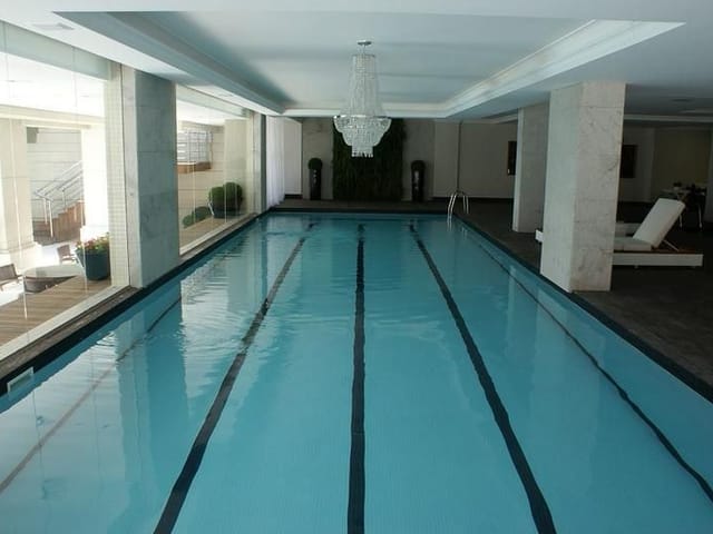 Apartamento com 363m² 4 quartos e 5 banheiros, à venda, no bairro Meia Praia em Itapema