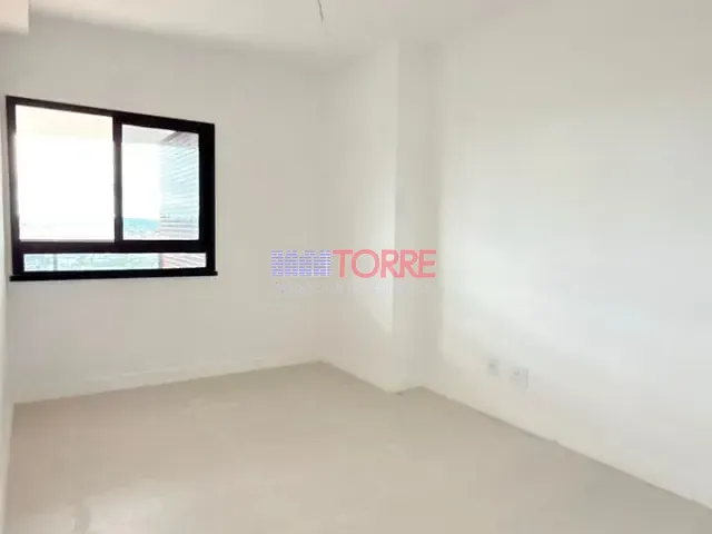 Apartamento 4 quartos e 5 banheiros, à venda ou para alugar, no bairro Góes Calmon em Itabuna