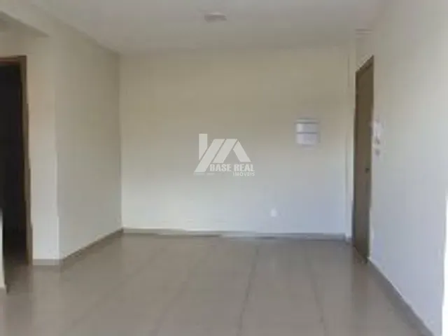 Apartamento 2 quartos e 1 banheiro, à venda, no bairro Ronda em Ponta Grossa
