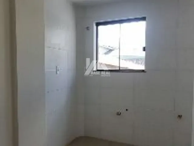 Apartamento 2 quartos e 1 banheiro, à venda, no bairro Ronda em Ponta Grossa