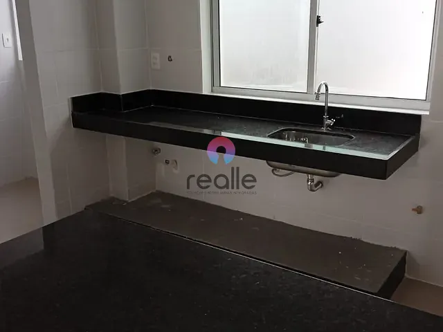 Apartamento 2 quartos e 2 banheiros, à venda, no bairro Buritis em Belo Horizonte