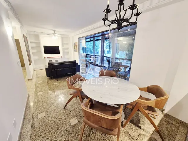 Apartamento com 119m² 2 quartos e 3 banheiros, para alugar, no bairro Leblon em Rio de Janeiro