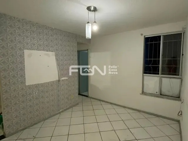 Apartamento 2 quartos e 1 banheiro, à venda, no bairro Gleba B em Camaçari