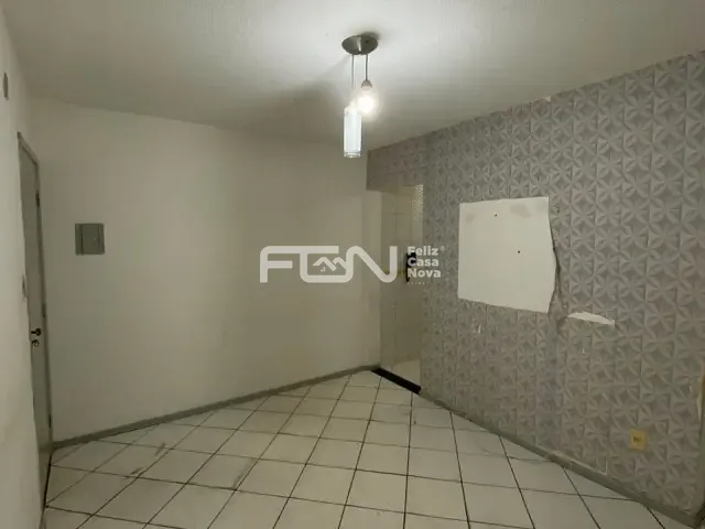 Apartamento 2 quartos e 1 banheiro, à venda, no bairro Gleba B em Camaçari
