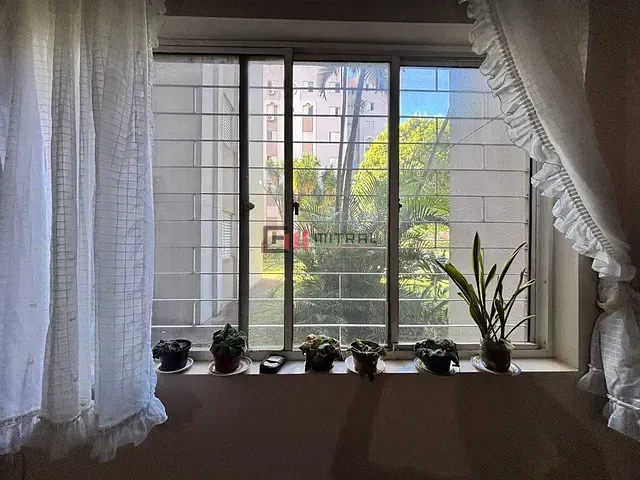 Apartamento 3 quartos e 2 banheiros, à venda, no bairro Cláudia em Londrina