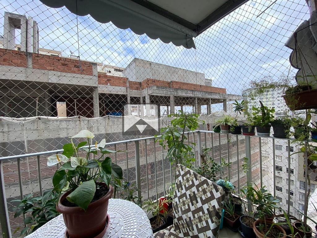 Apartamento à venda com 2 quartos, 80m² - Foto 11