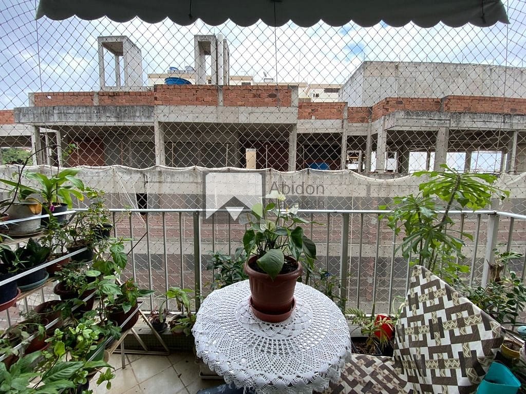 Apartamento à venda com 2 quartos, 80m² - Foto 36