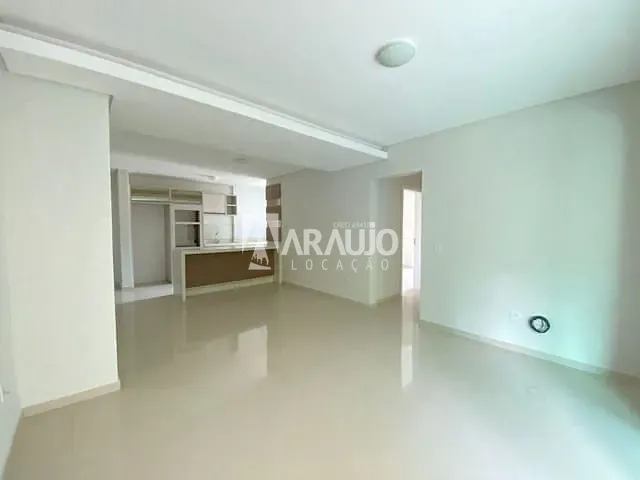 Apartamento 3 quartos e 1 banheiro, para alugar, no bairro Cabeçudas em Itajaí