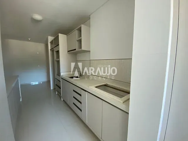 Apartamento 3 quartos e 1 banheiro, para alugar, no bairro Cabeçudas em Itajaí