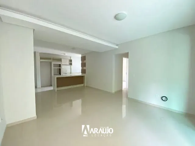 Apartamento 3 quartos e 1 banheiro, para alugar, no bairro Cabeçudas em Itajaí