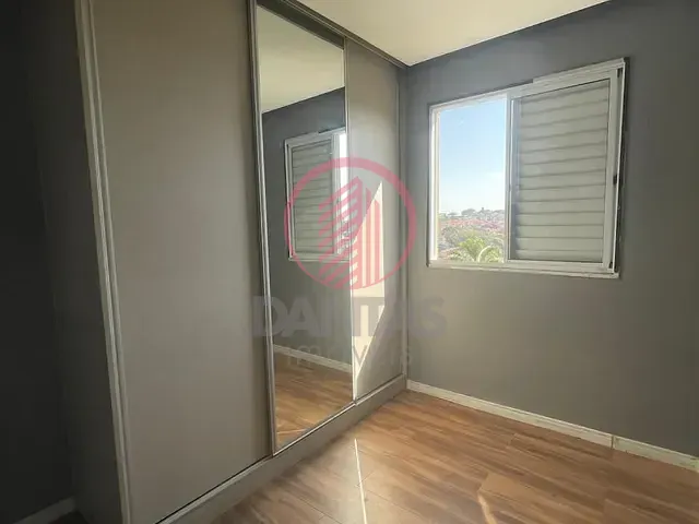 Apartamento 2 quartos e 1 banheiro, para alugar, no bairro Vila da Oportunidade em Carapicuíba