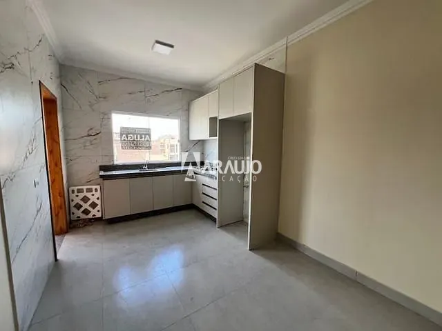Apartamento 2 quartos e 1 banheiro, para alugar, no bairro Santa Regina em Itajaí