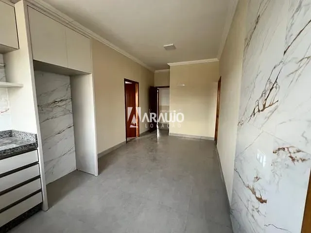 Apartamento 2 quartos e 1 banheiro, para alugar, no bairro Santa Regina em Itajaí