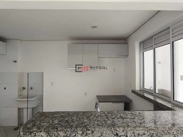 Apartamento com 112m² 3 quartos e 2 banheiros, para alugar, no bairro Gleba Fazenda Palhano em Londrina