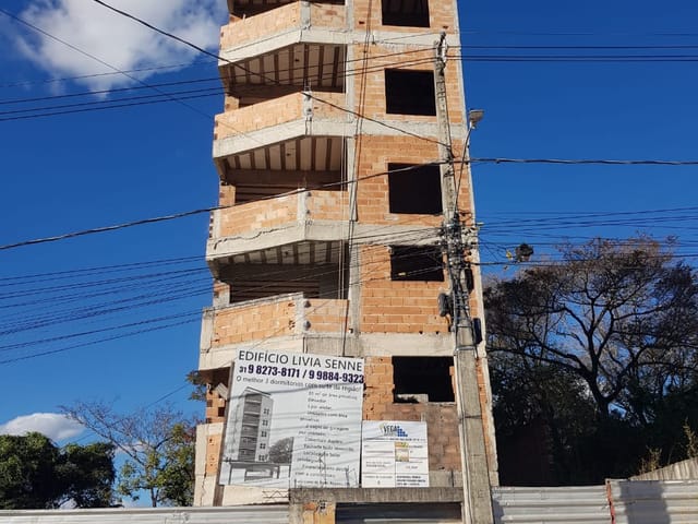 Apartamento com 455m² 3 quartos e 2 banheiros, à venda, no bairro Monte Carlo em Santa Luzia