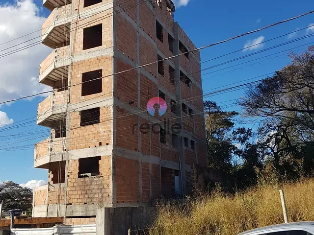 Apartamento com 455m² 3 quartos e 2 banheiros, à venda, no bairro Monte Carlo em Santa Luzia