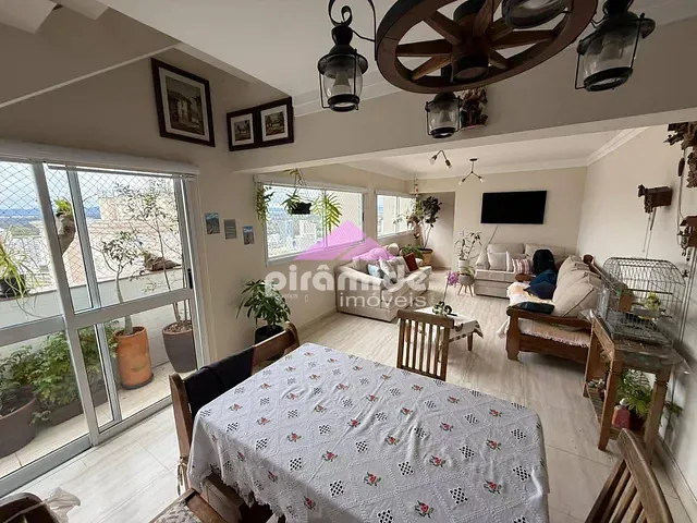 Cobertura / Penthouse com 2m² 5 quartos e 5 banheiros, à venda, no bairro Jardim São Dimas em São José dos Campos