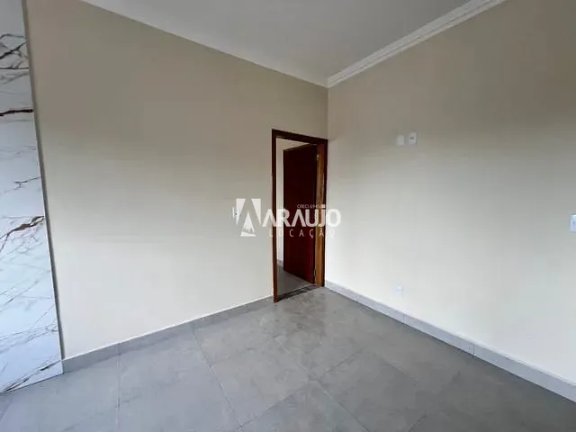 Apartamento 2 quartos e 1 banheiro, para alugar, no bairro Santa Regina em Itajaí