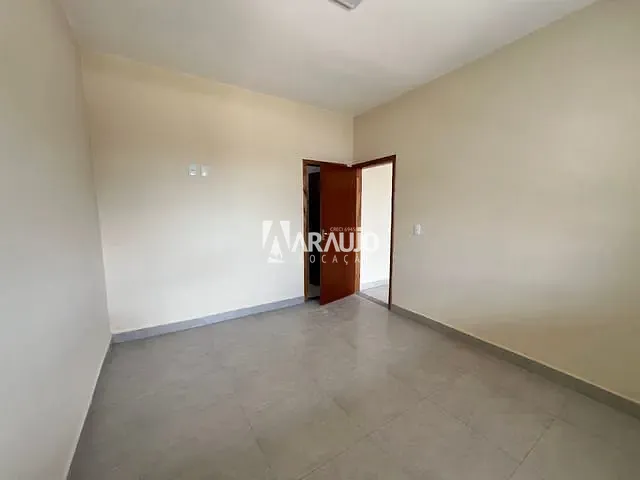 Apartamento 2 quartos e 1 banheiro, para alugar, no bairro Santa Regina em Itajaí