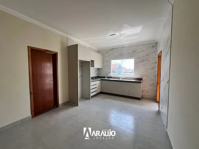 Apartamento 2 quartos e 1 banheiro, para alugar, no bairro Santa Regina em Itajaí