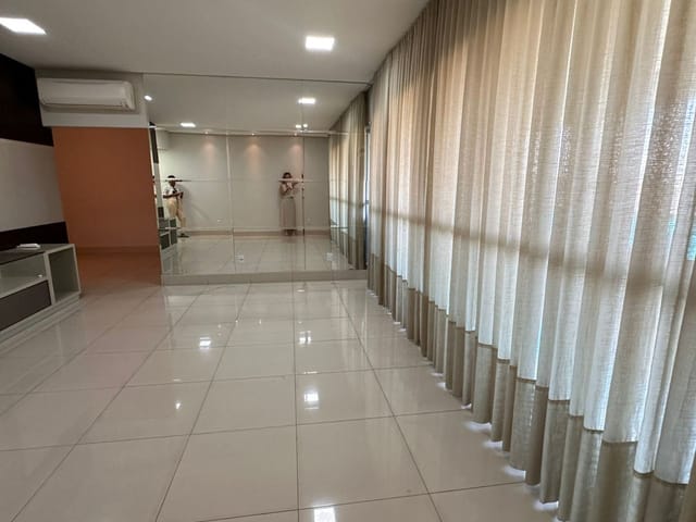 Apartamento 3 quartos e 3 banheiros, para alugar, no bairro Jardim das Américas em Cuiabá