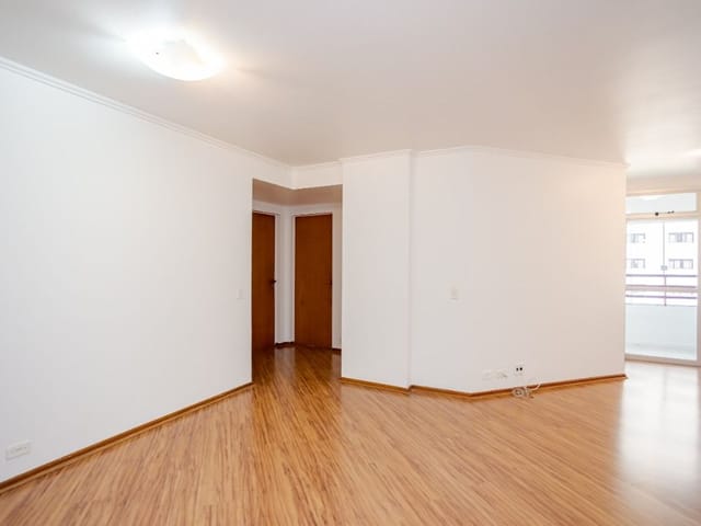 Apartamento 3 quartos e 4 banheiros, para alugar, no bairro Bigorrilho em Curitiba