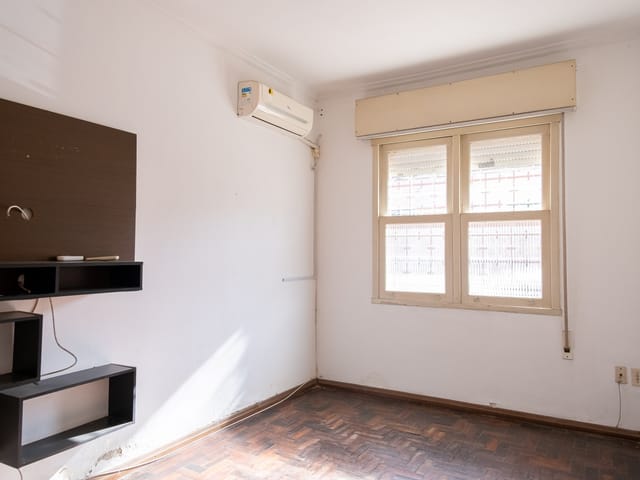 Apartamento 2 quartos e 1 banheiro, à venda ou para alugar, no bairro Centro em Pelotas
